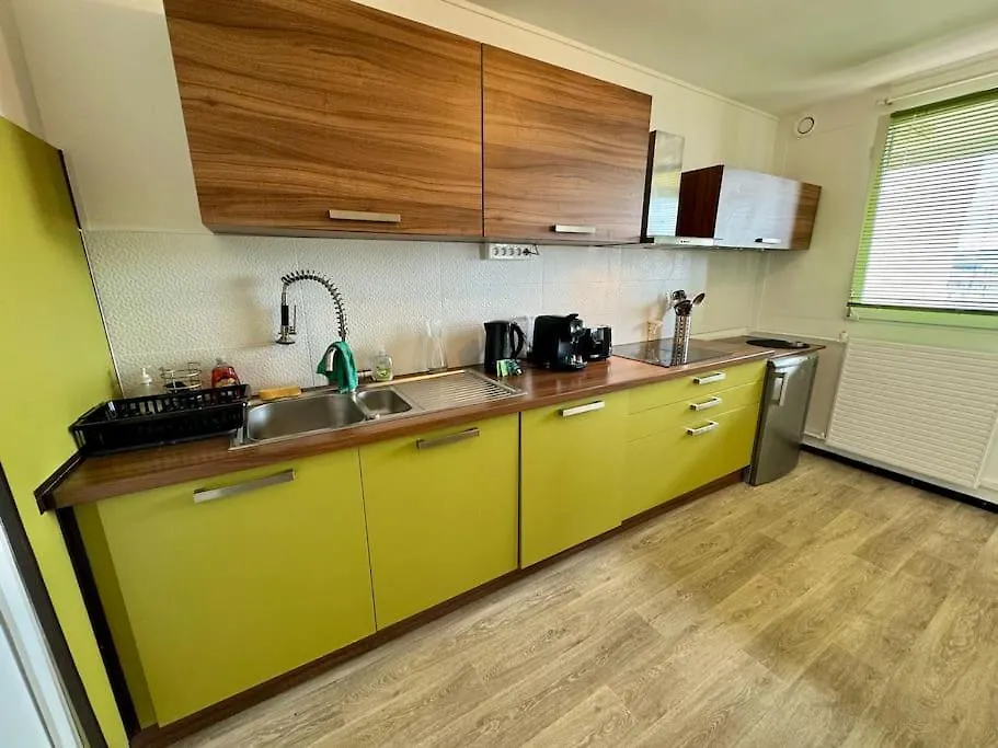 Grand Appartement 3 Chambres Balcon - Partdieu Lyon 0*,  France