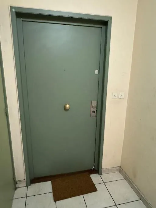 Grand Appartement 3 Chambres Balcon - Partdieu Lyon 0*,